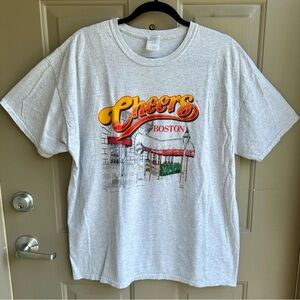 Gildan Cheers Boston Graphic T-Shirt - Light Gray